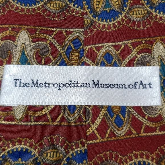 The Metropolitan Museum of Modern Art Silk tie - Picture 3 of 7